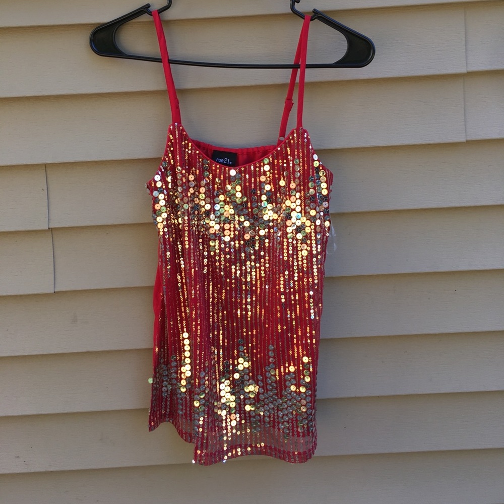 Sequin tank