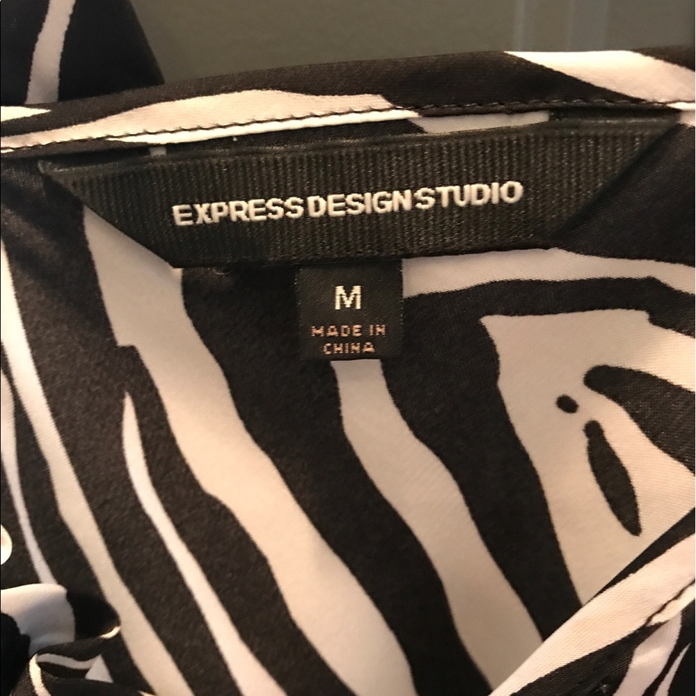 Express too - Picture 2 of 2