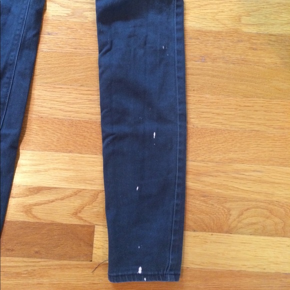 4/$15 SUPER SALE Black Express Skinny Jeans - Picture 4 of 5