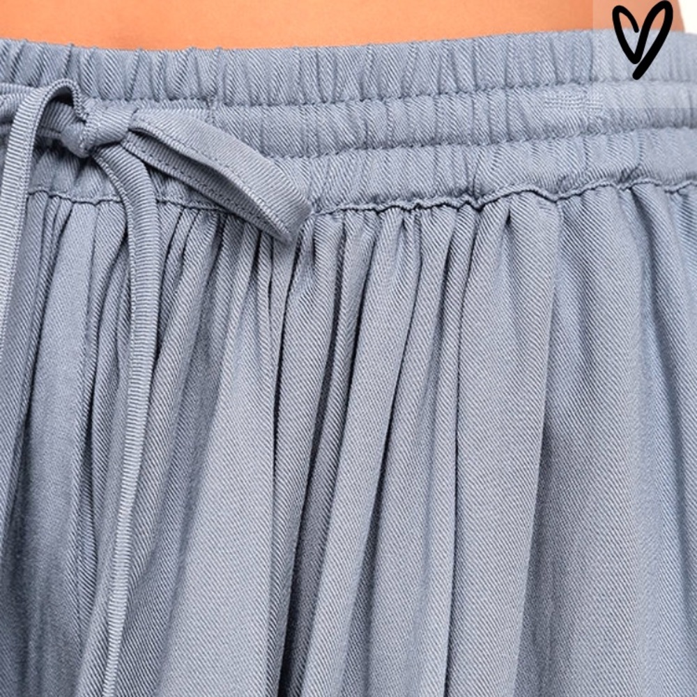 Lulus Xs shorts last drop - Picture 6 of 8