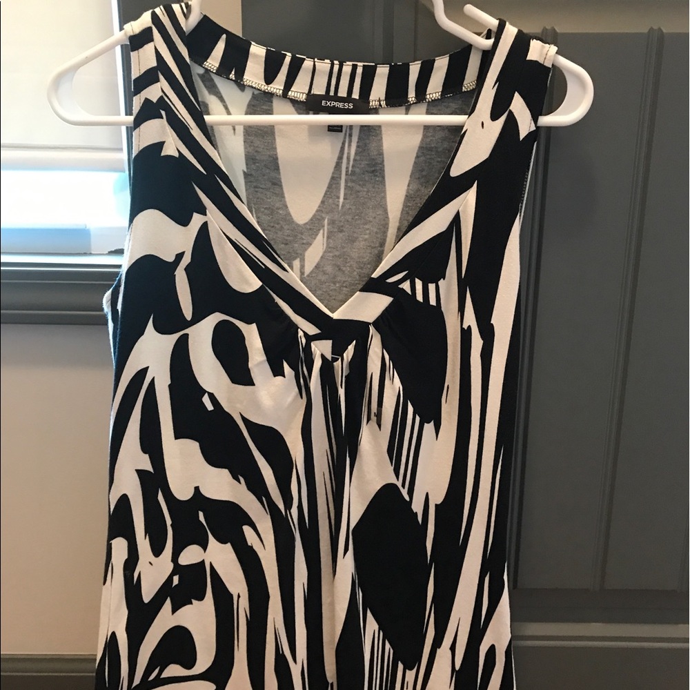 Express sleeveless top.