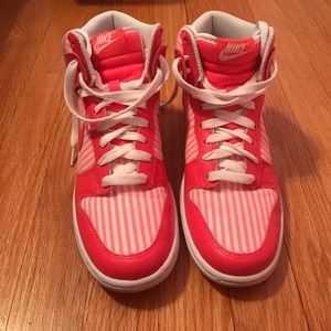 NIKE Air Max Navigate