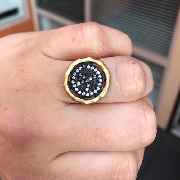 Peace Sign gold plated Ring - Picture 4 of 8