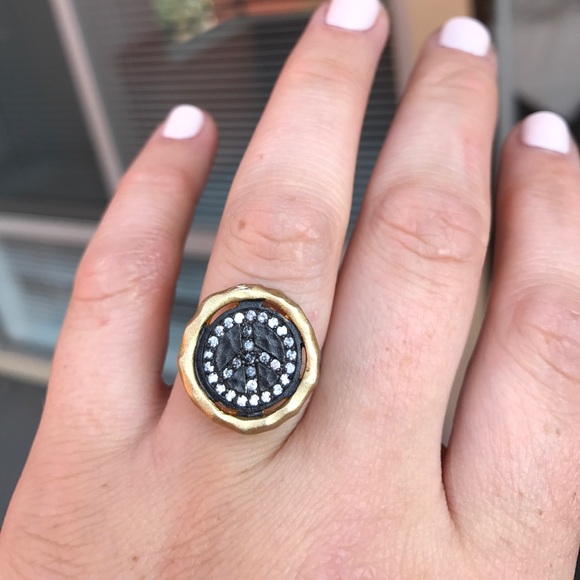 Peace Sign gold plated Ring - Picture 6 of 8