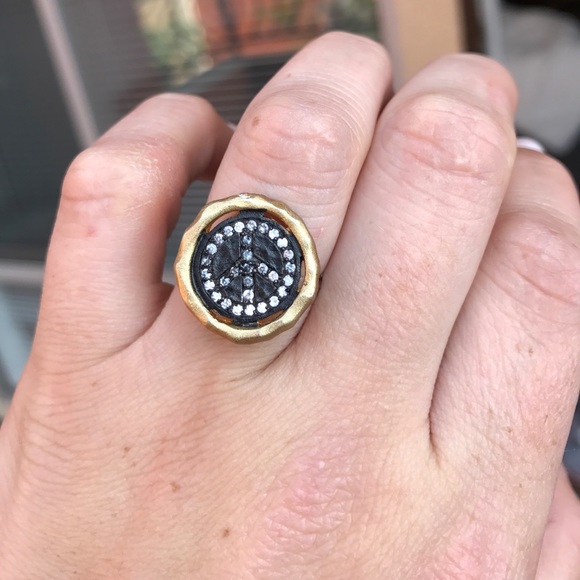 Peace Sign gold plated Ring - Picture 2 of 8