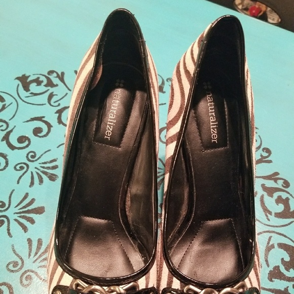 Zebra Black High Heels - Picture 3 of 4