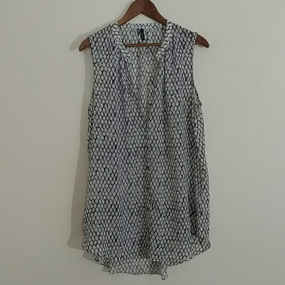 Maurices xxl sleeveless button up blouse