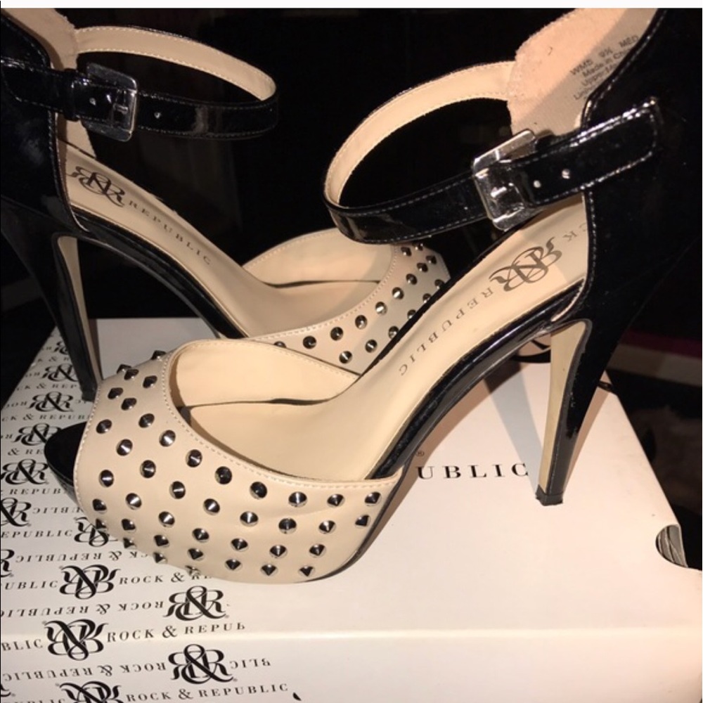 Rock Republic beige&black heels