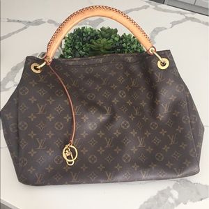 Meet your Posher, Erika