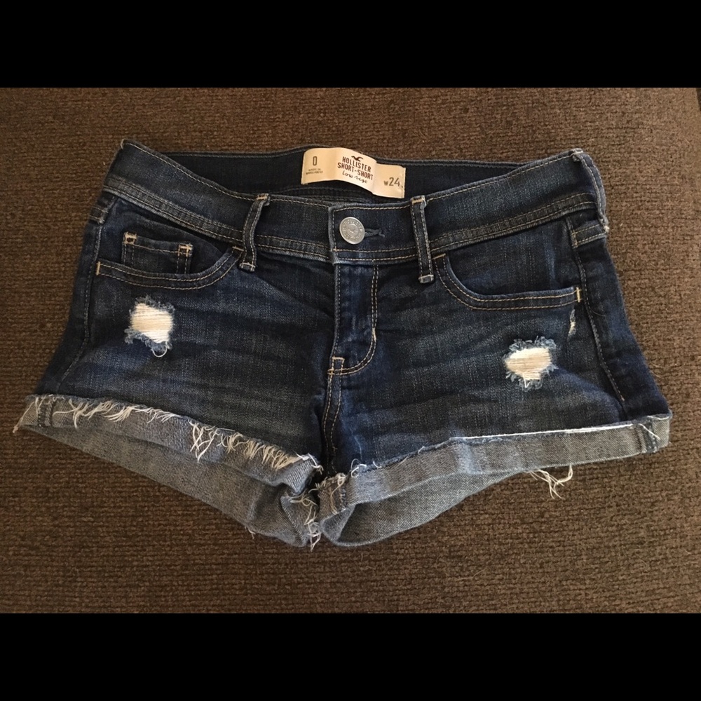 hollister low rise short-short size 0 w 24