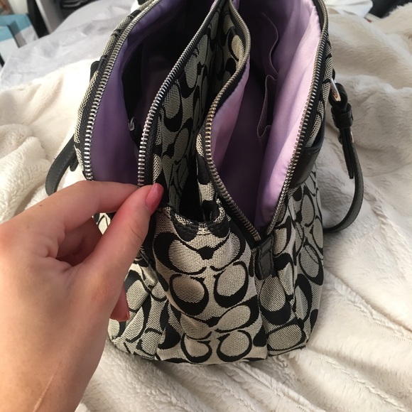 coach purse - Picture 2 of 3