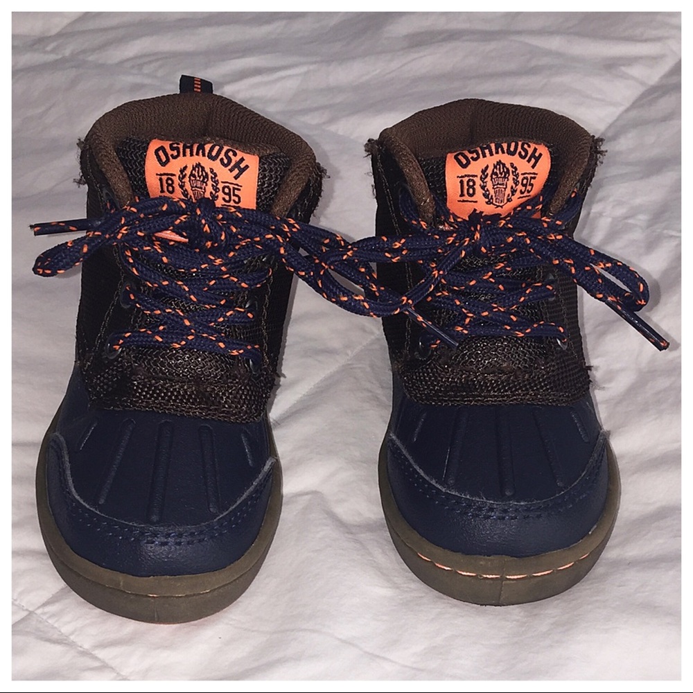 🔴SOLD🔴 Oshkosh Duck Boots