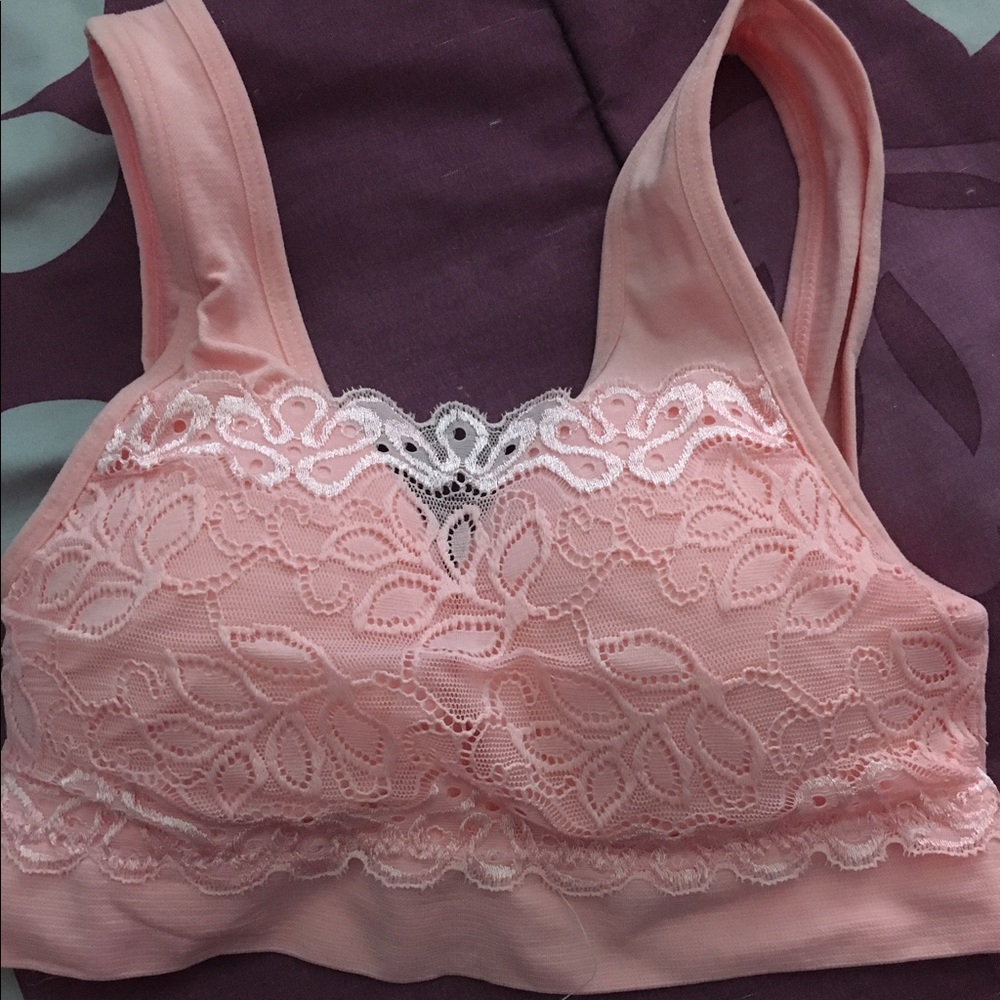 Sports bra