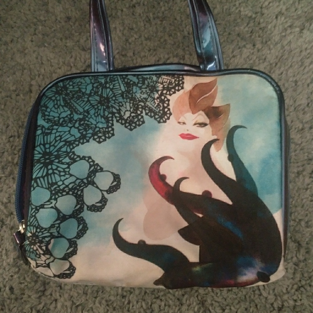 Ursula cosmetics bag