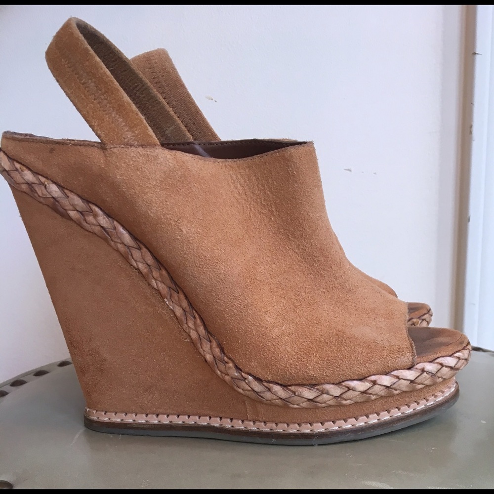 Boutique 9 Suede Wedge Sz 9