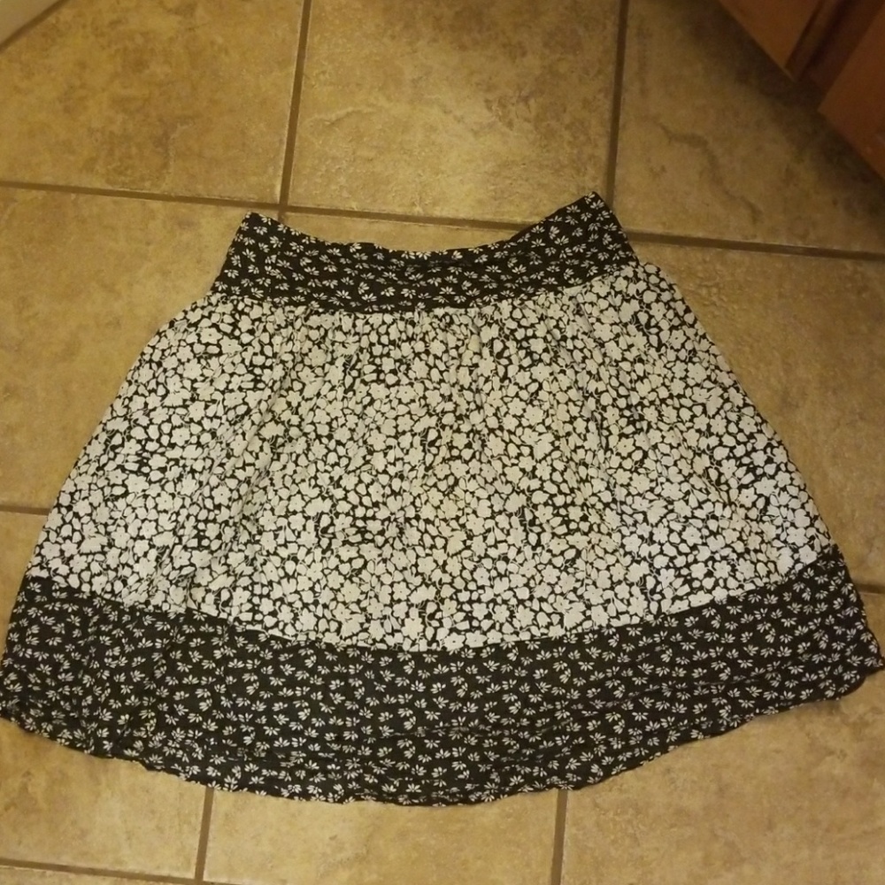 Size Medium Mimi Chica skirt
