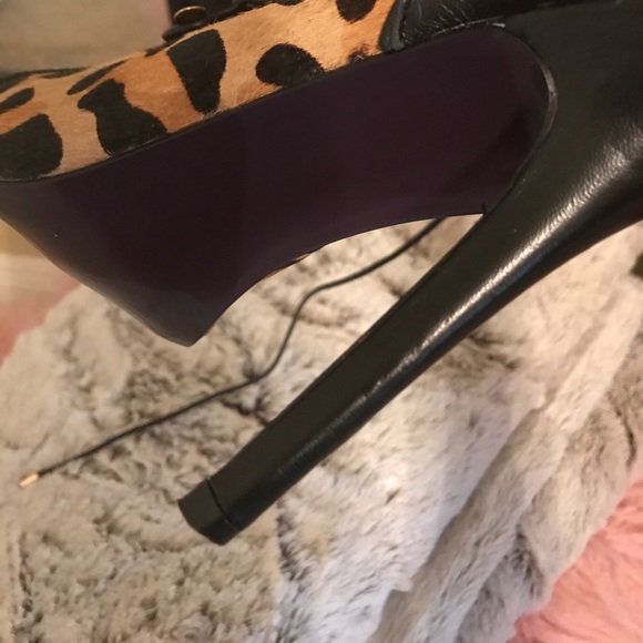 Cheetah print heels with studs boots - Picture 3 of 5