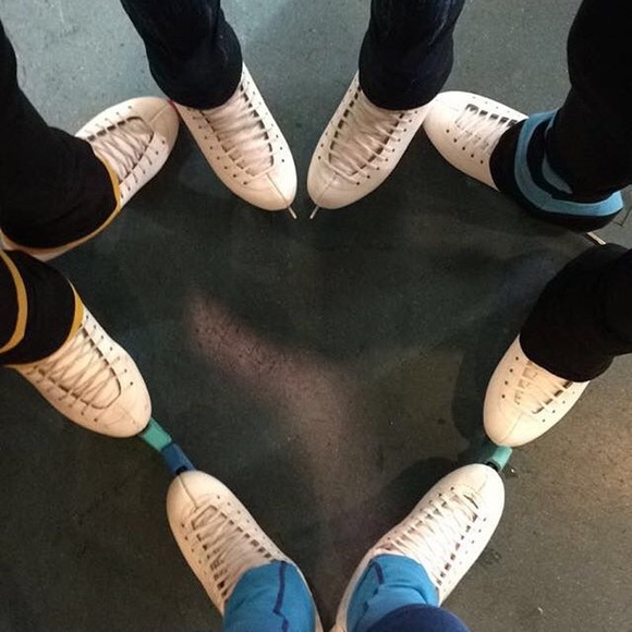 Meet your Posher, Corinne - Picture 1 of 1