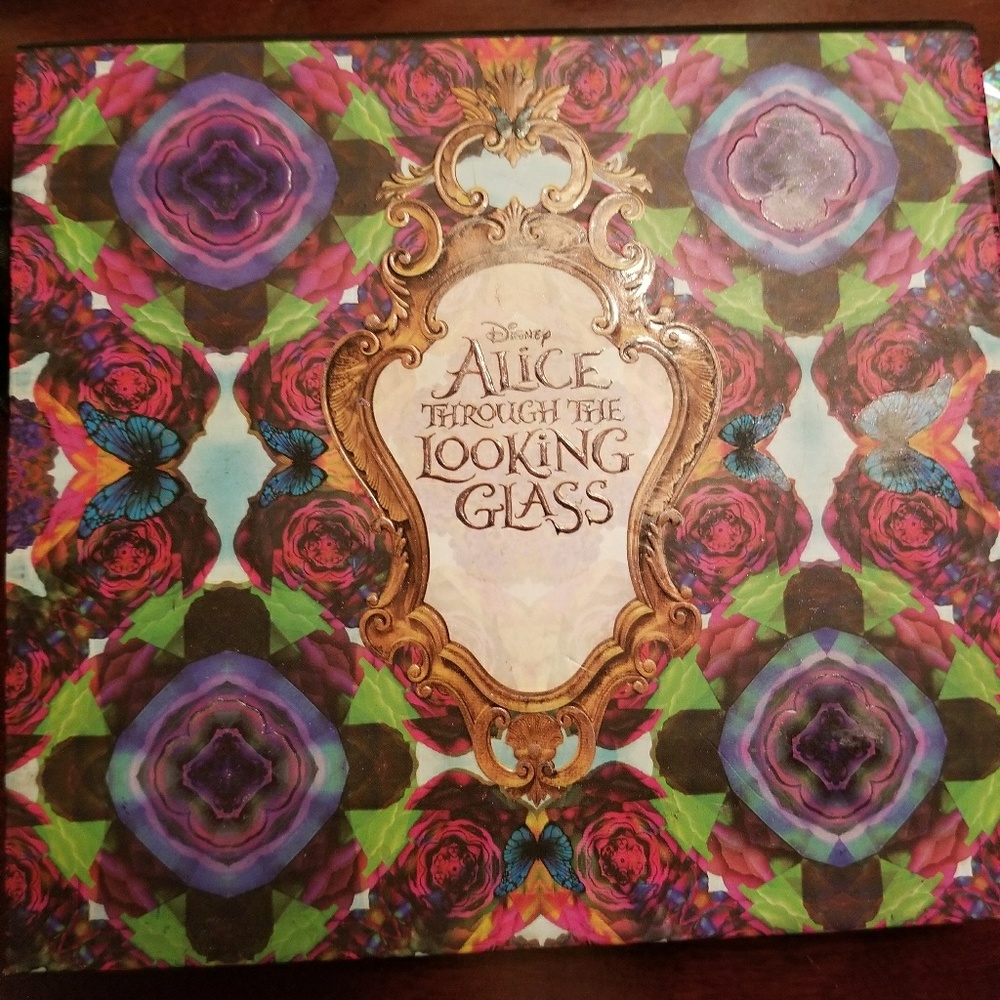 Urban Decay Through the Looking Glass Palette