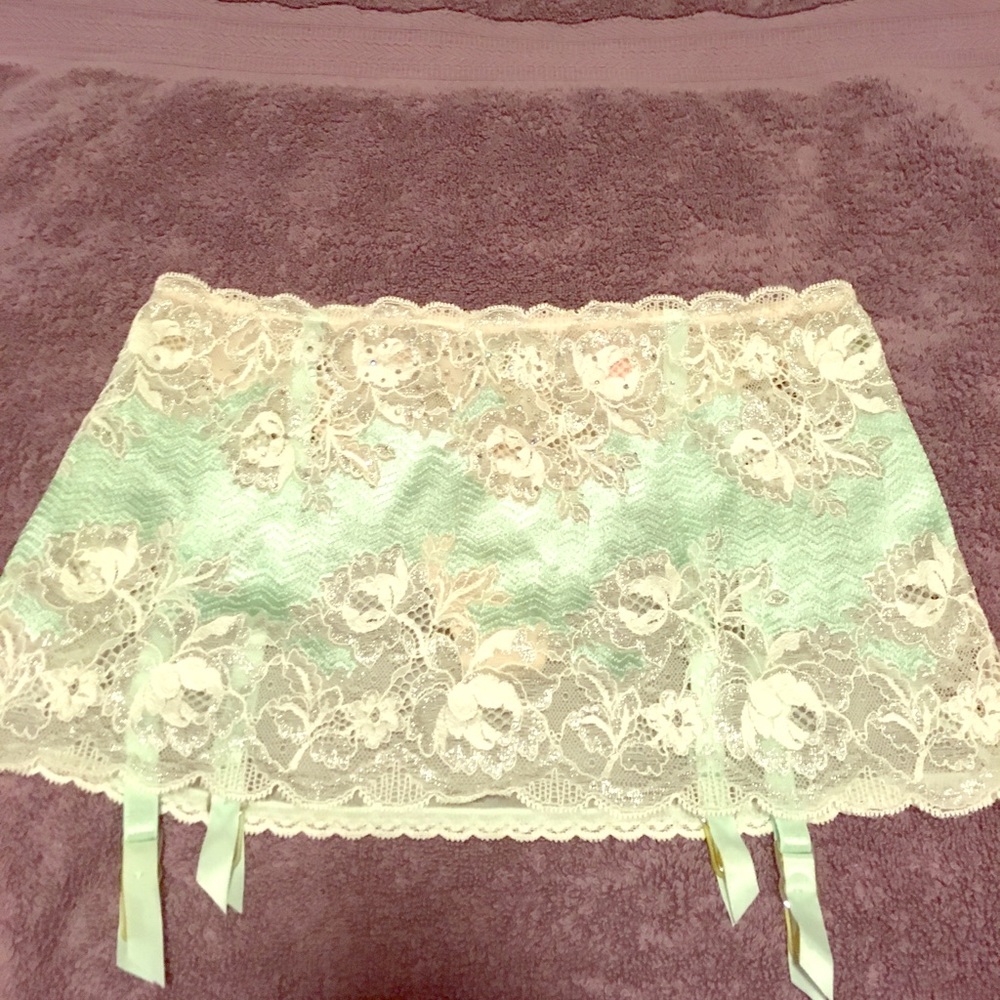 Victoria's Secret garter