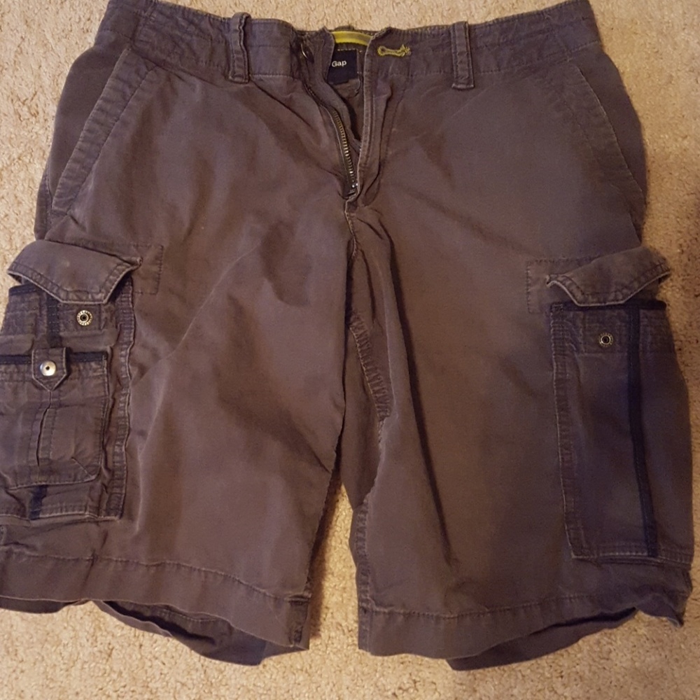 GAP Gray Cargo Shorts 30