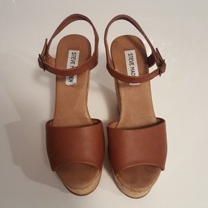 Steve Madden 70's-style Wedges
