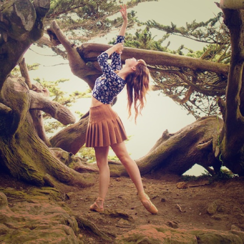 Forever 21 pleated tan skirt!