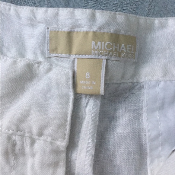 White linen shorts - Picture 2 of 3