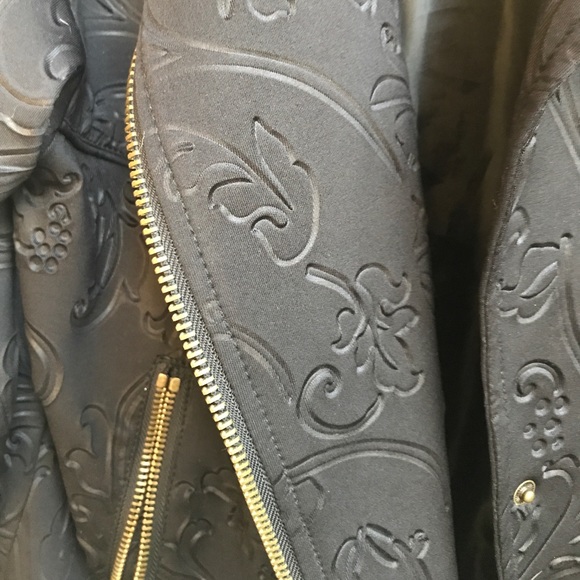 Nicole Miller neoprene hot stamped jacket - Picture 3 of 4