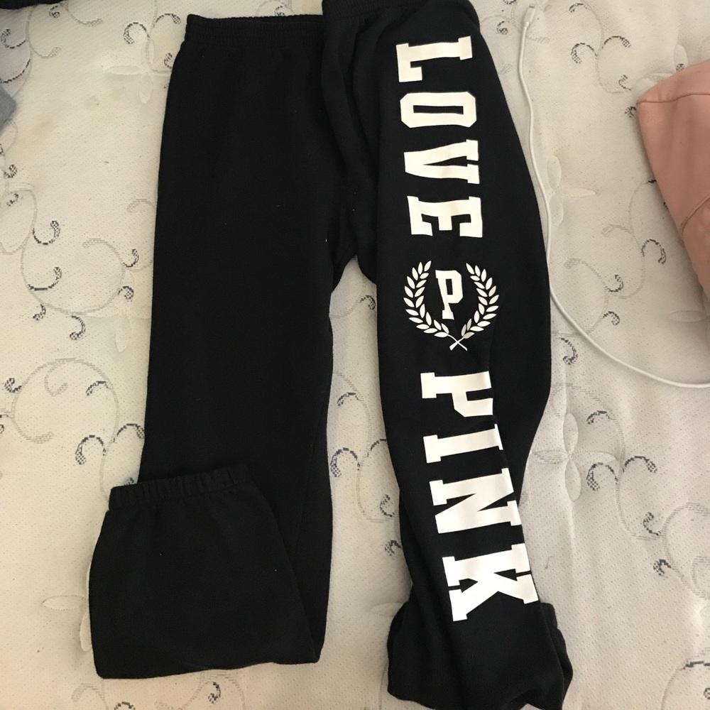 VS Pink capris sweats