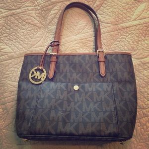 Michael Kors Jet Set Medium Tote 💕like new!
