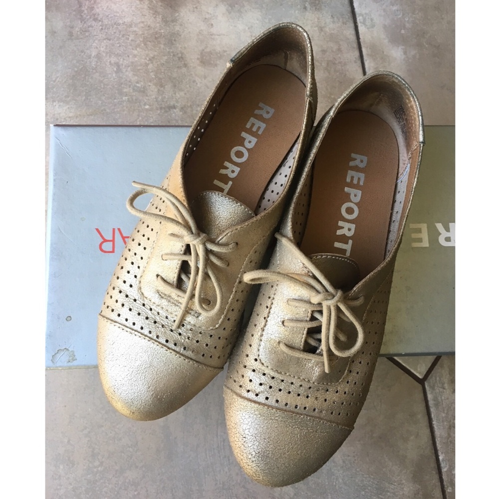 Report shoes