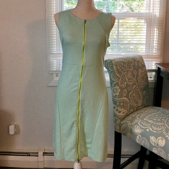 Mossimo dress - Picture 2 of 3