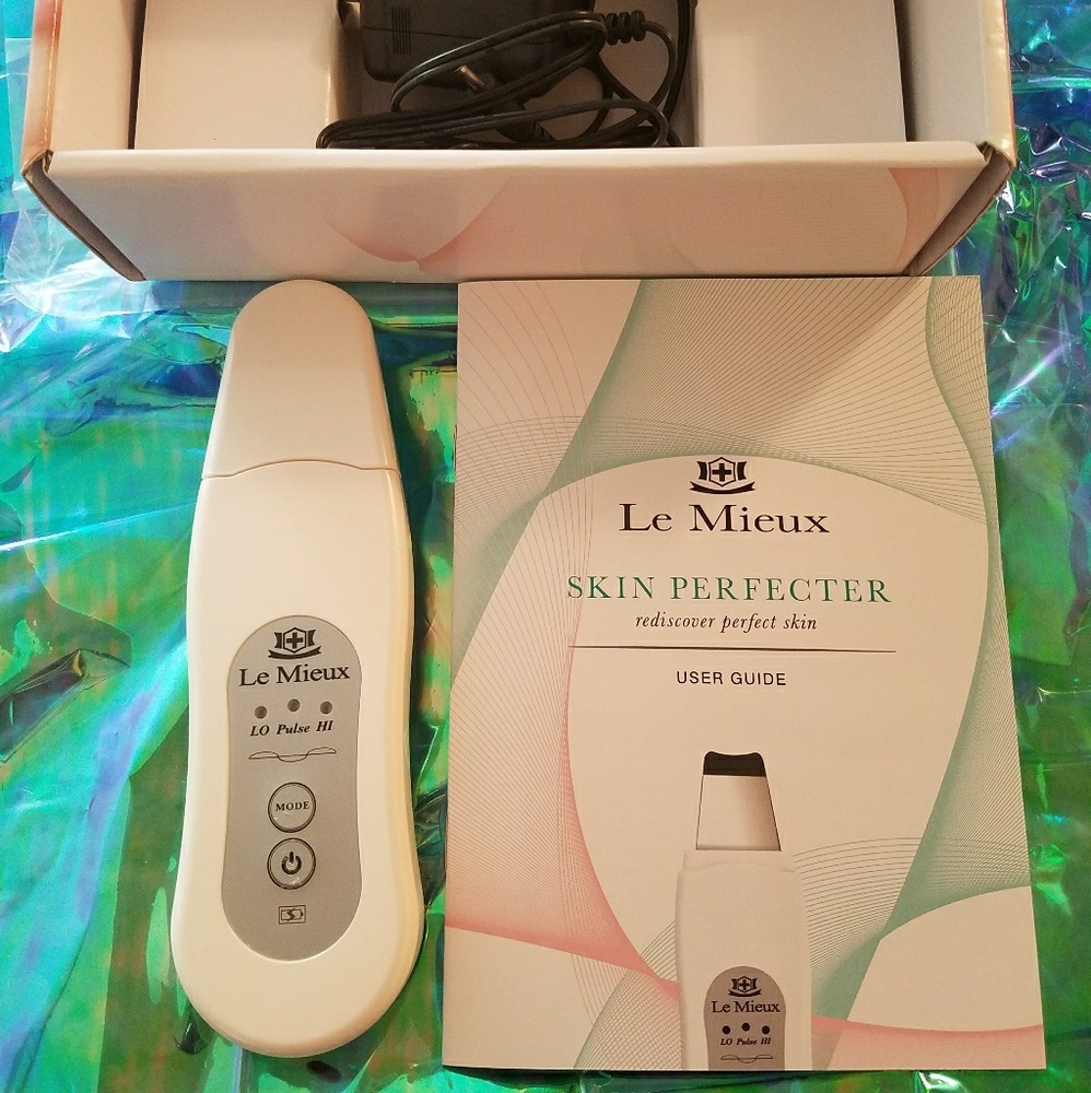 LeMieux  professional  skin perfector beauty tool