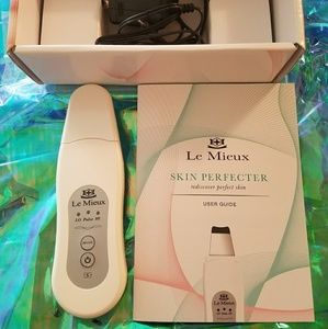 LeMieux  professional  skin perfector beauty tool