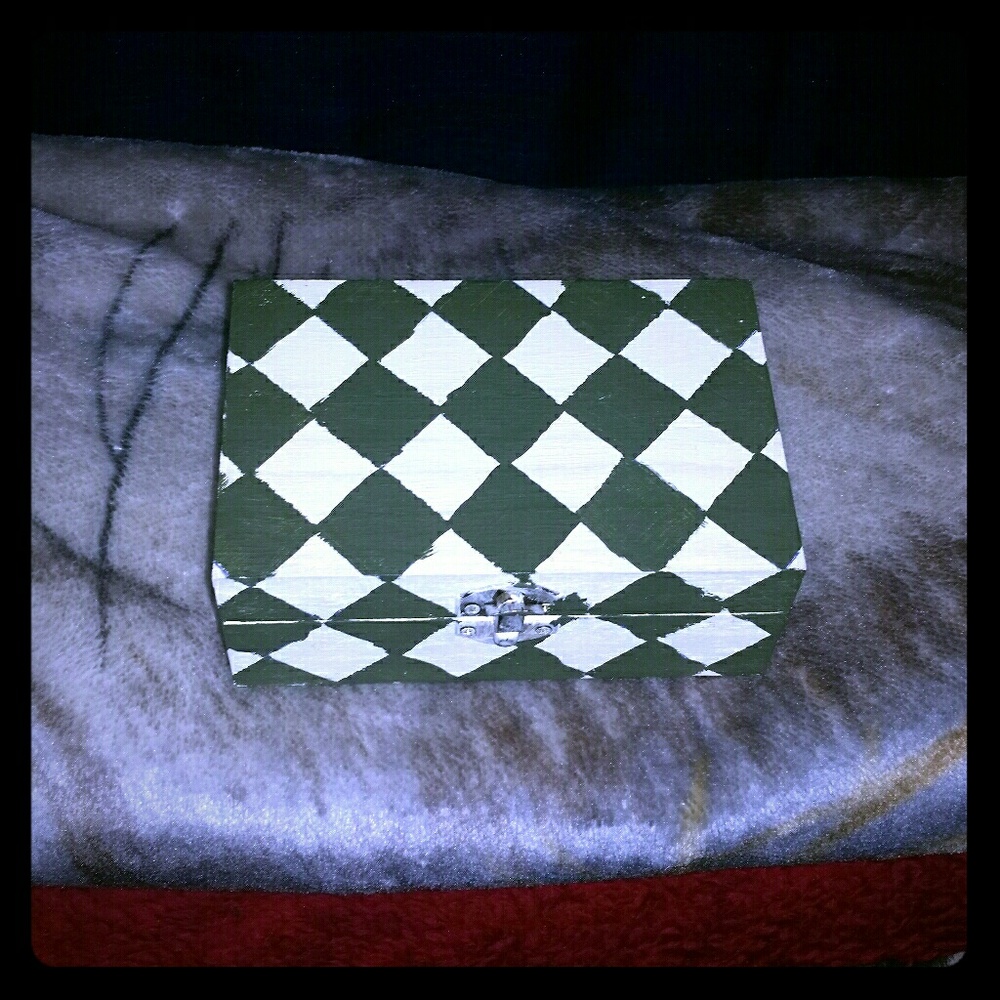 green & white harlequin