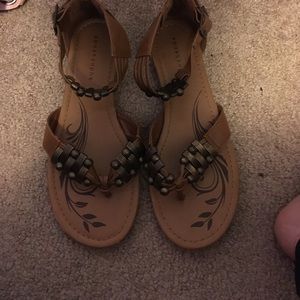 Brand new apostrophe sandles never worn