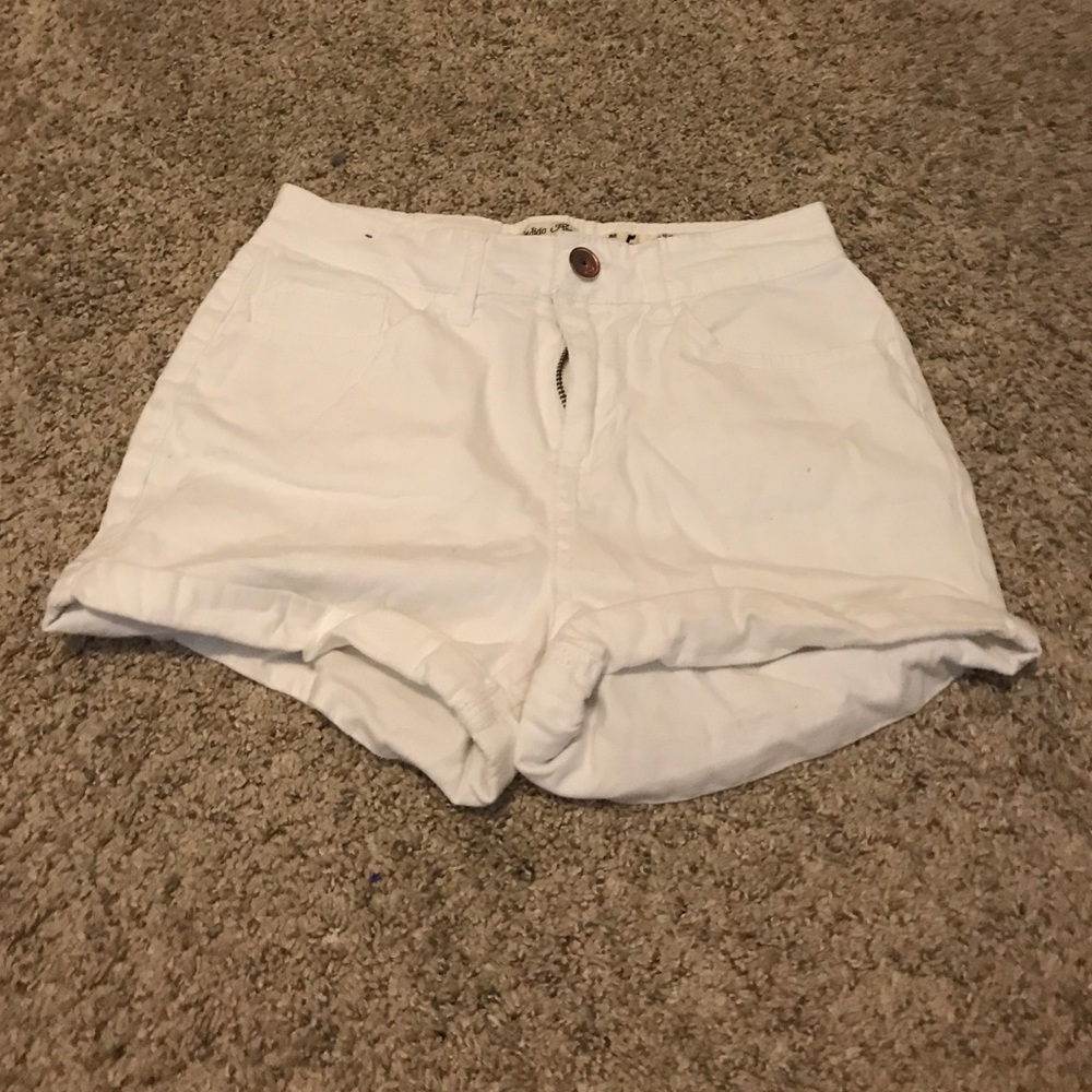 White high waisted shorts