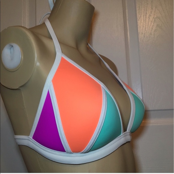 Bikini Top ☀️ - Picture 1 of 2