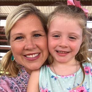 Meet your Posher, Pamela