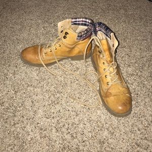 Tan combat boots