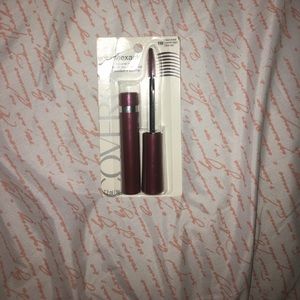 I'm selling this amazing mascara from cover girl