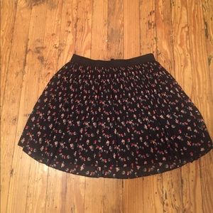 H&M Pleated Floral Skirt