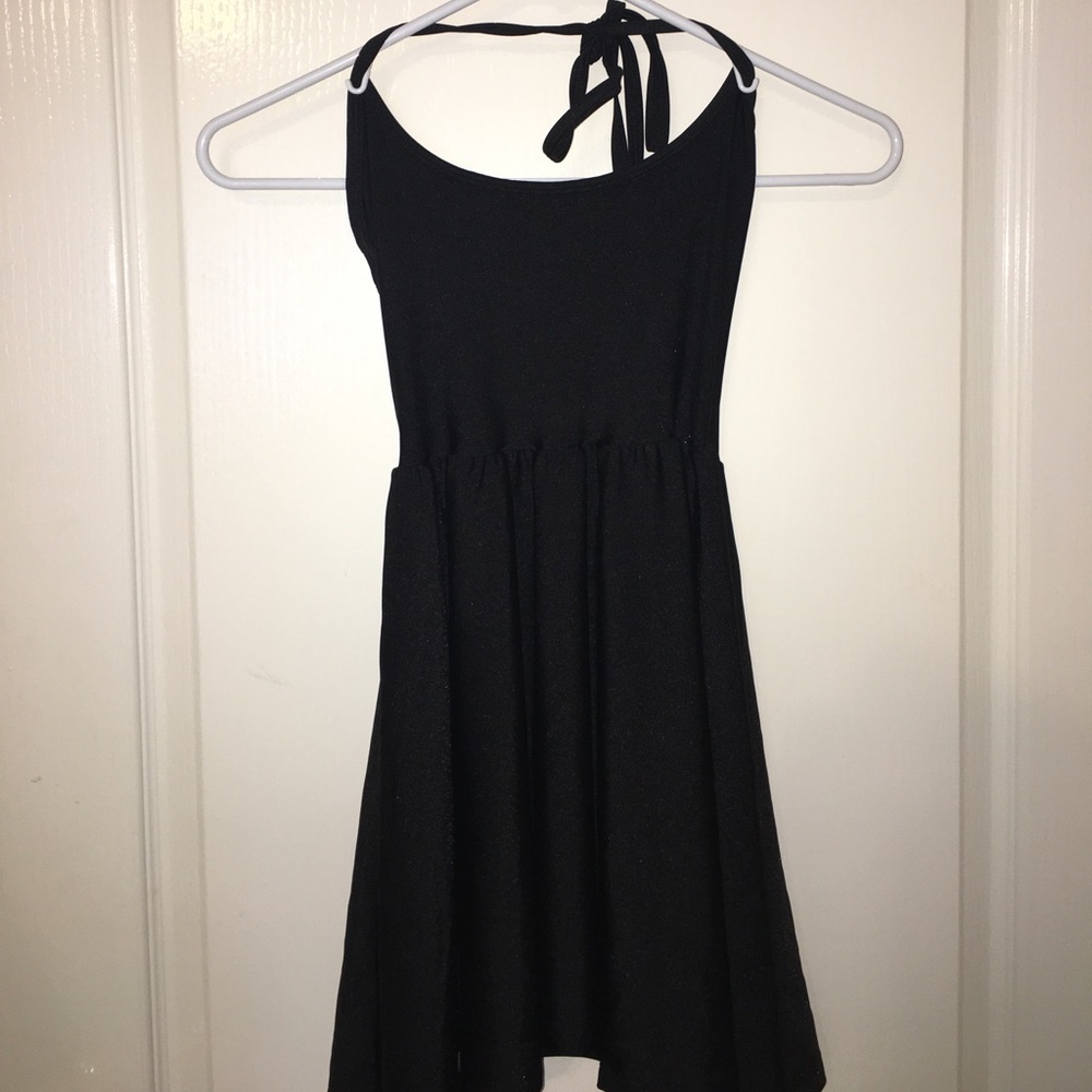 Round neck dress