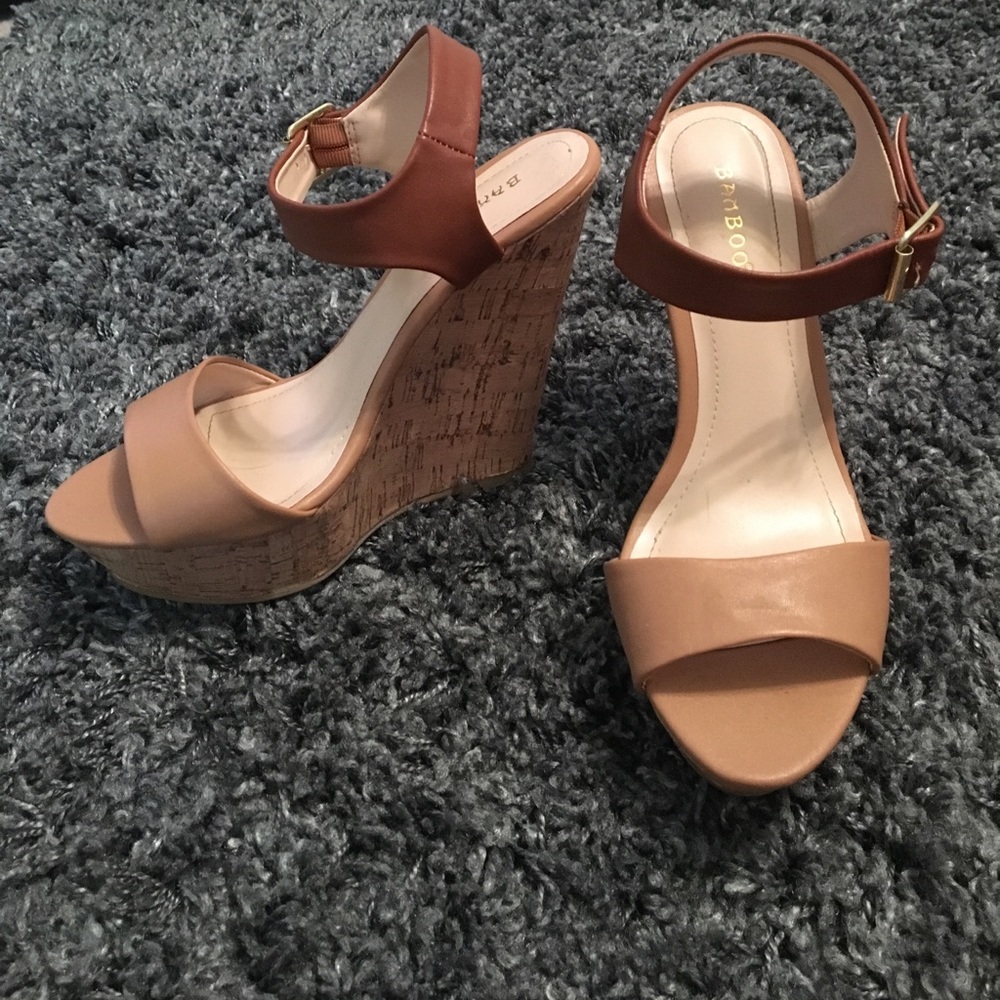 Brown Cork Wedges