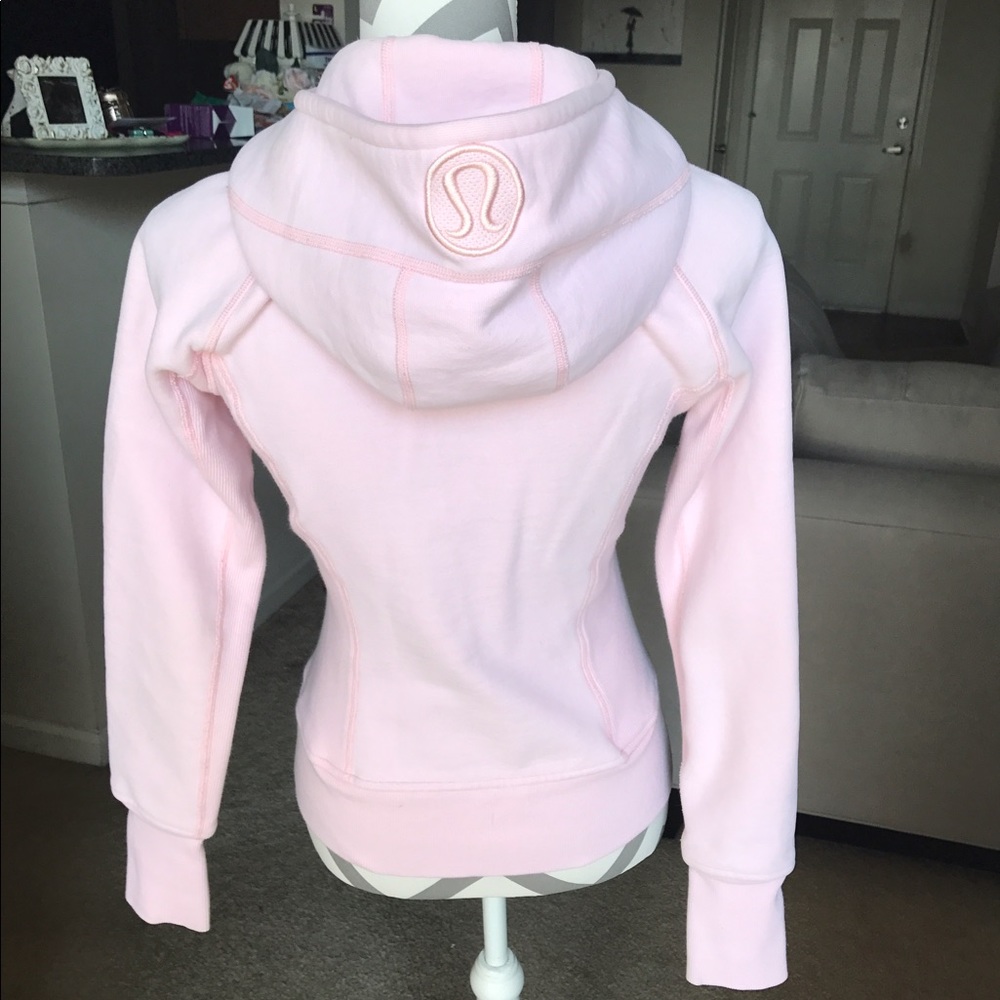 Lululemon Scuba II size 4 pretty pink