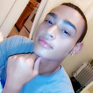 Meet your Posher, Elijah