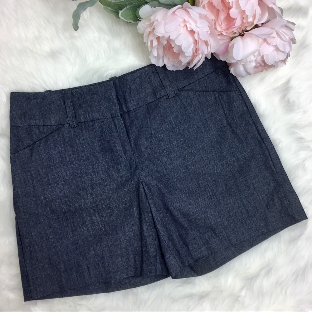 Ann Taylor Signature Fit Dark Wash Denim Shorts
