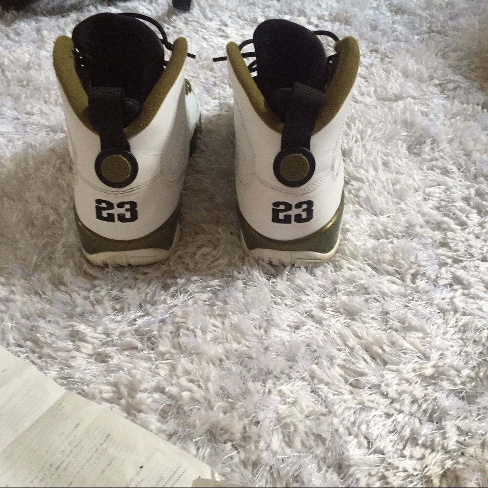 Size 8 Jordan - Picture 2 of 4
