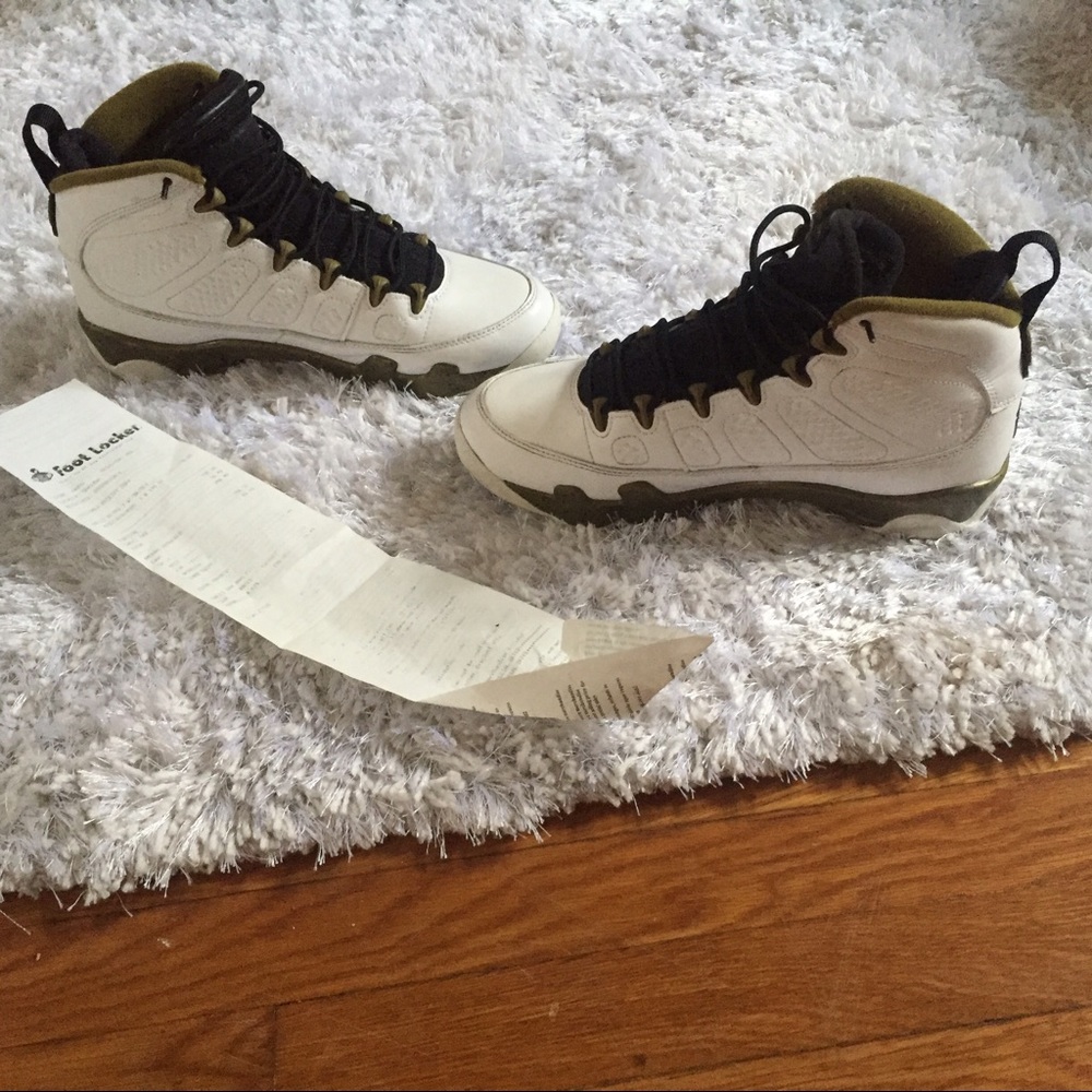 Size 8 Jordan - Picture 3 of 4